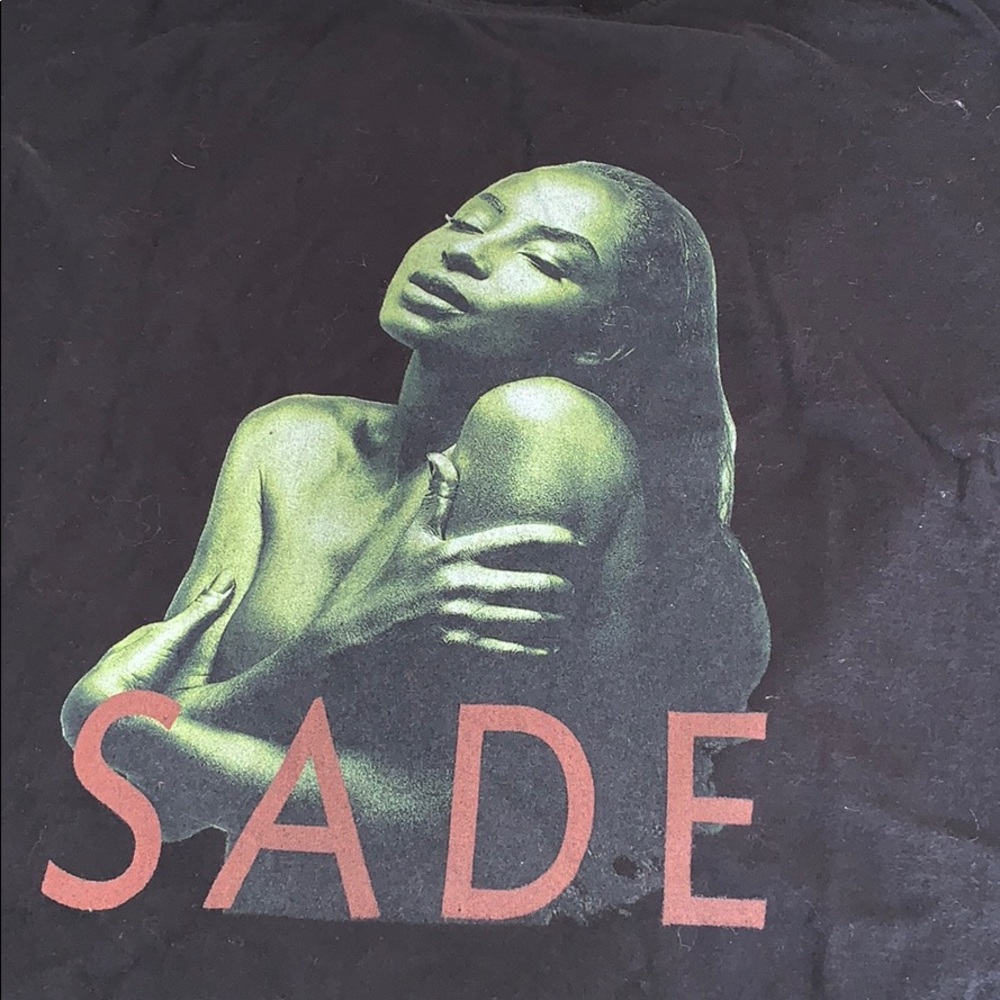 Sade band t large